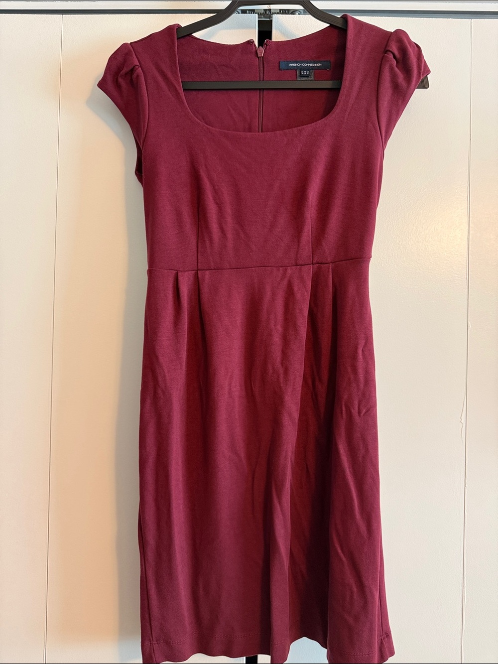French Connection Wine Square-Neck Cap Sleeve Dress, size 6